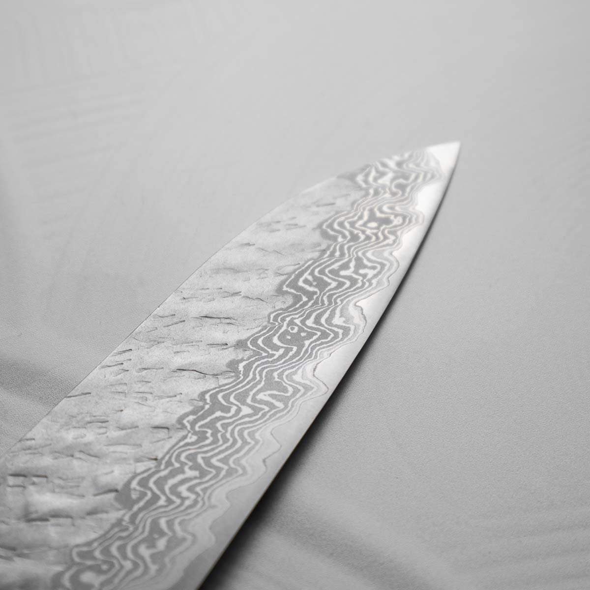 Nigara Hamono VG10 Tsuchime Damascus Gyuto 210mm